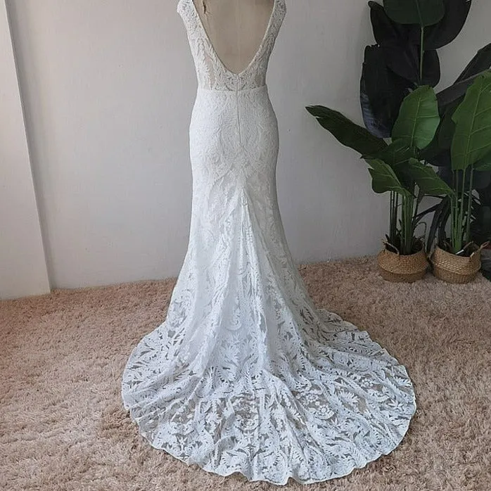 Bohemian Lace Wedding Dress