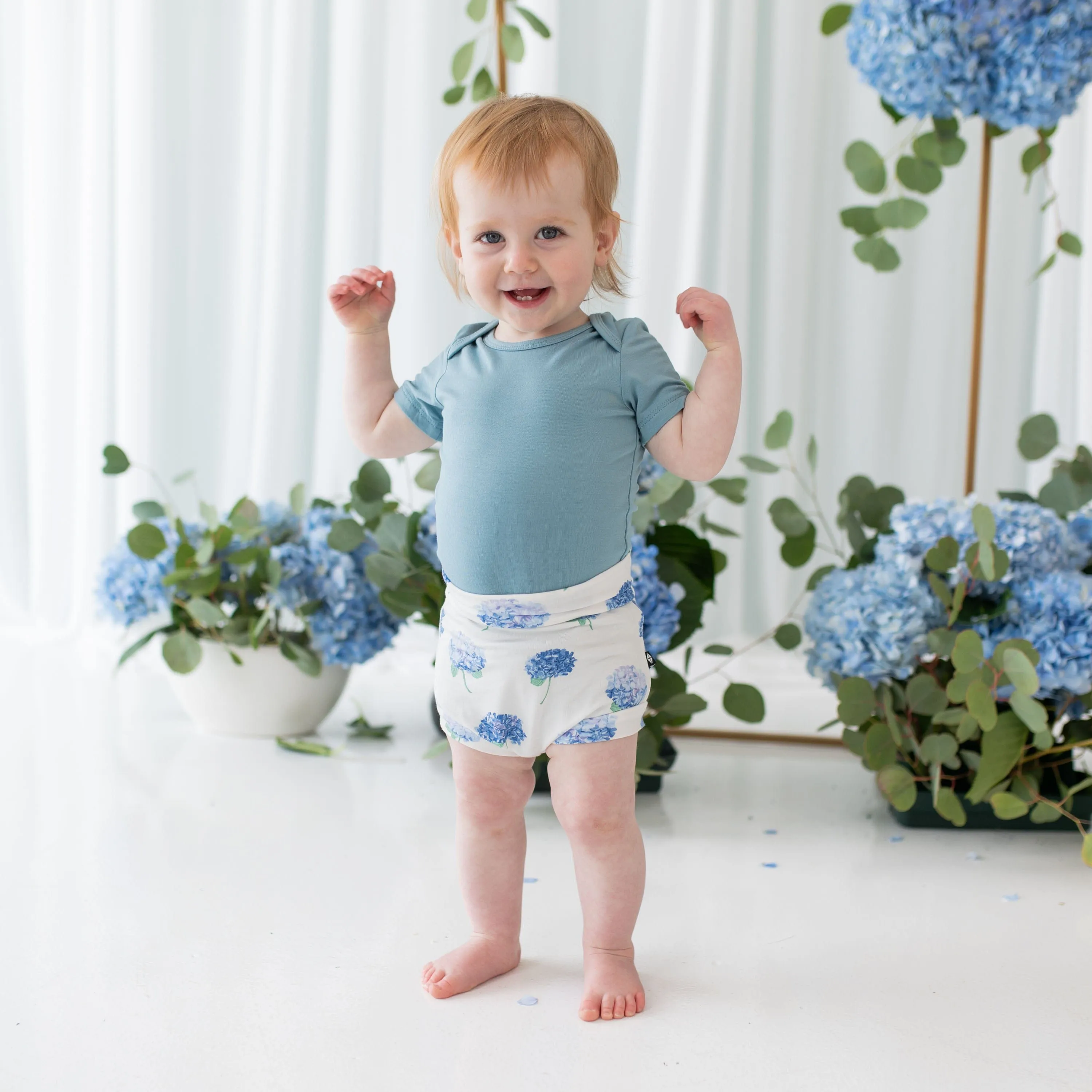 Bummies in Hydrangea