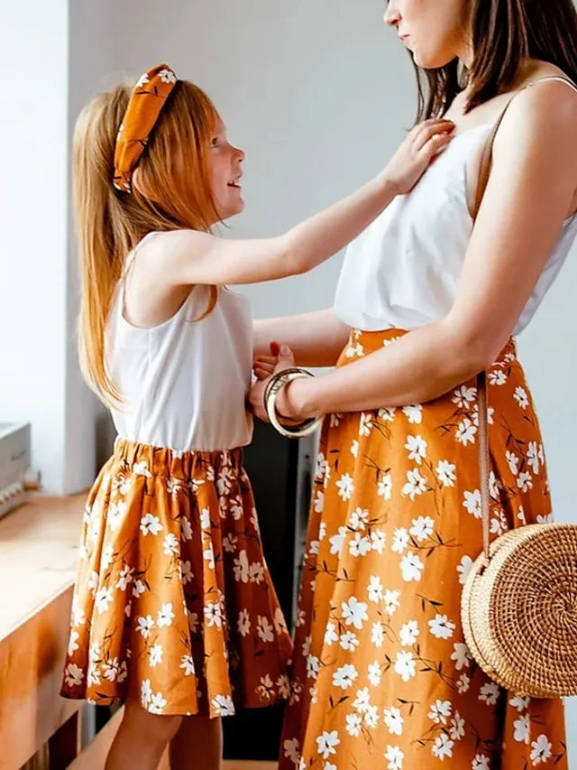 Mommy and Me Dresses Graphic Floral Street Print White Yellow Green Sleeveless Midi Mommy And Me Outfits Active Matching Outfits