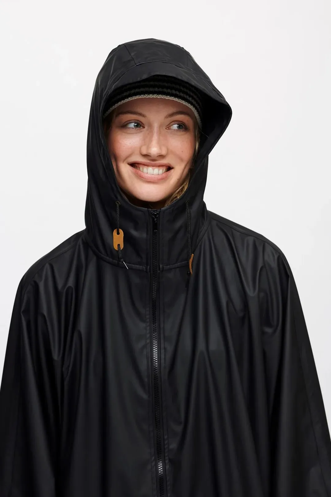Moshi Moshi Mind Let It Rain Cape