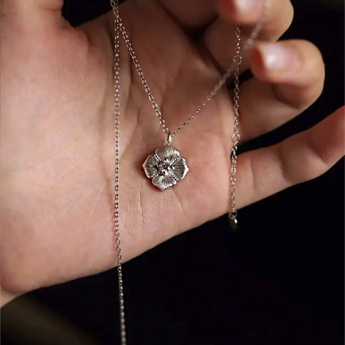 Primrose Necklace